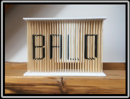 BALD, Bamboo sticks, acrylic, Kappa, 30,0 cm x 21,0 cm x 8,0 cm